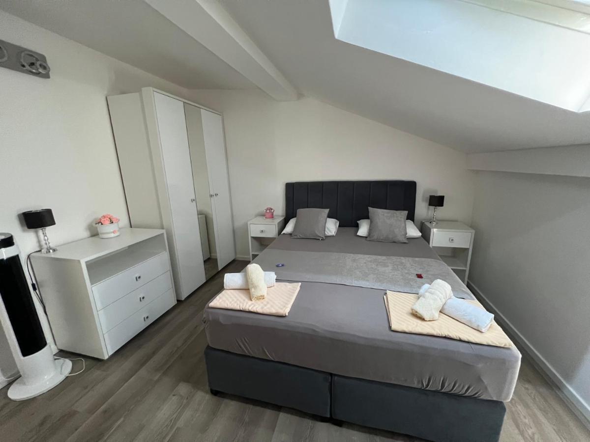 Apartments Villa Zdrava Trogir Zewnętrze zdjęcie